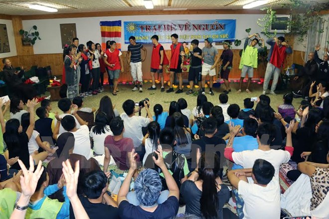 Summer camps for Vietnamese young people organized in Czech Republic